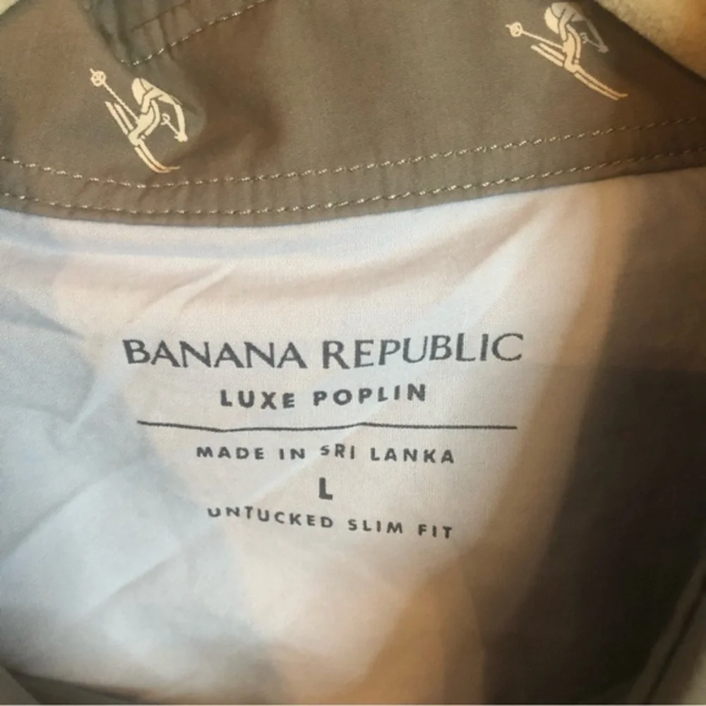 Banana Republic L button down gray ski button down shirt great condition